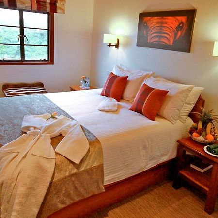 The Ark Lodge Ниери Екстериор снимка