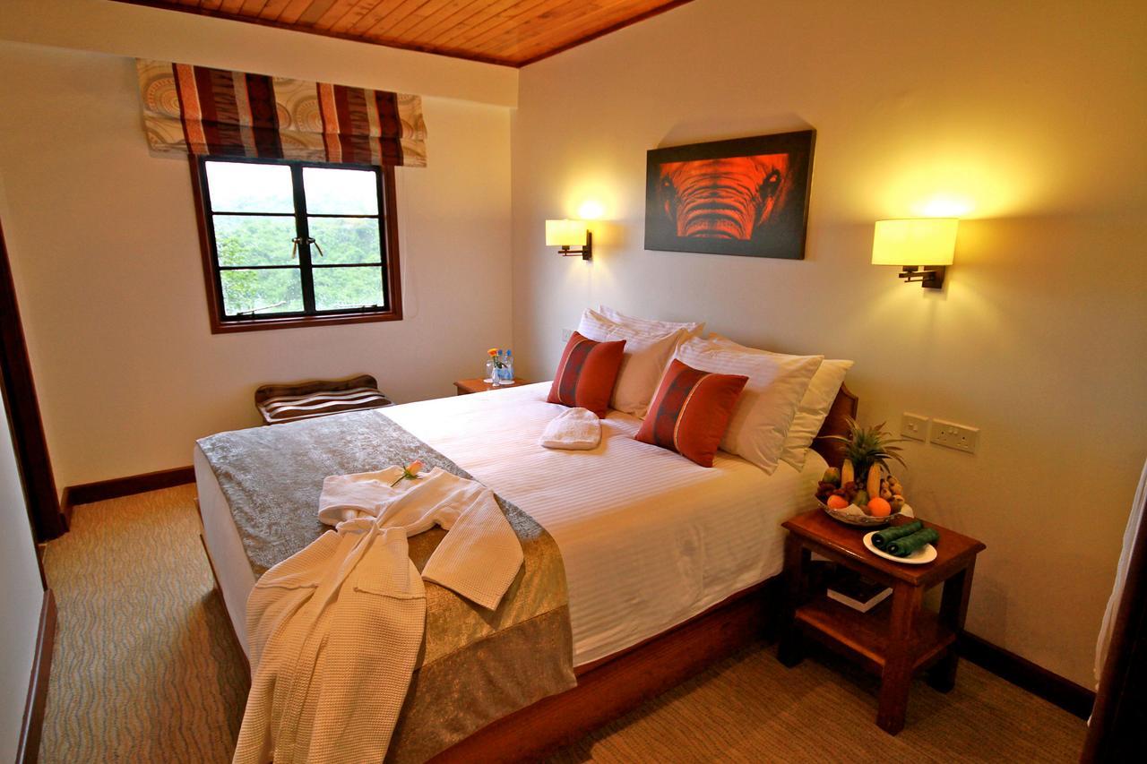 The Ark Lodge Ниери Екстериор снимка